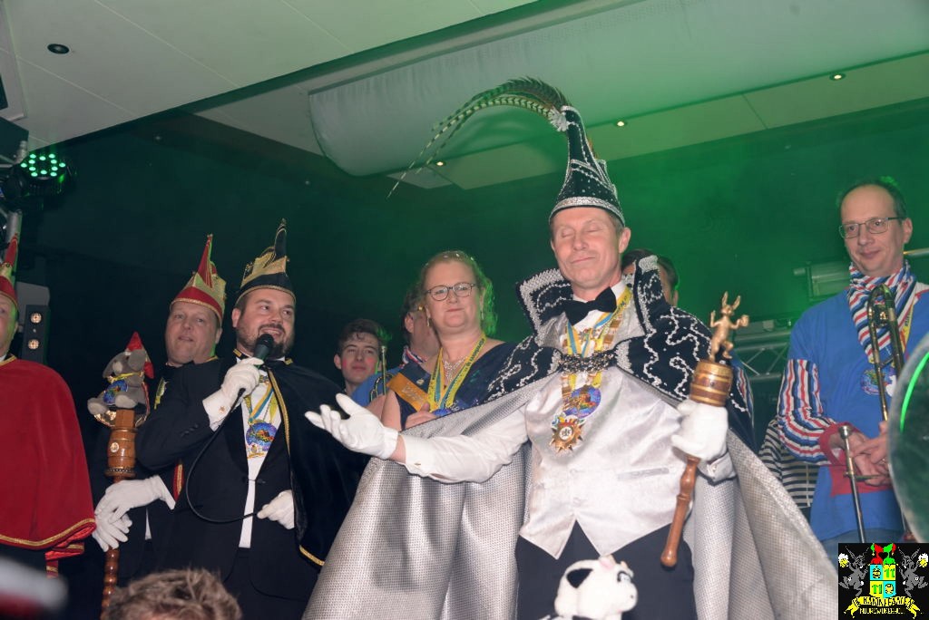 ../Images/Carnavals maandagavond in VdG 040.jpg